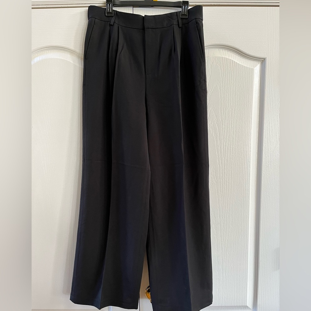 NWT Steve Madden Women’s Trousers Black